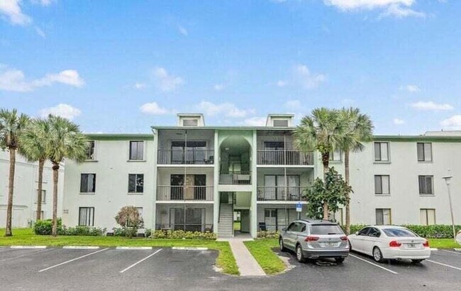 Building Photo - 3606 Alder Dr