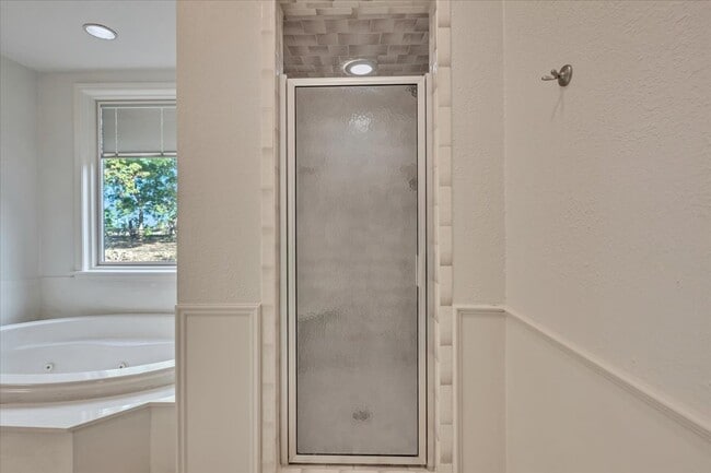 Building Photo - 4075 St Croix Dr