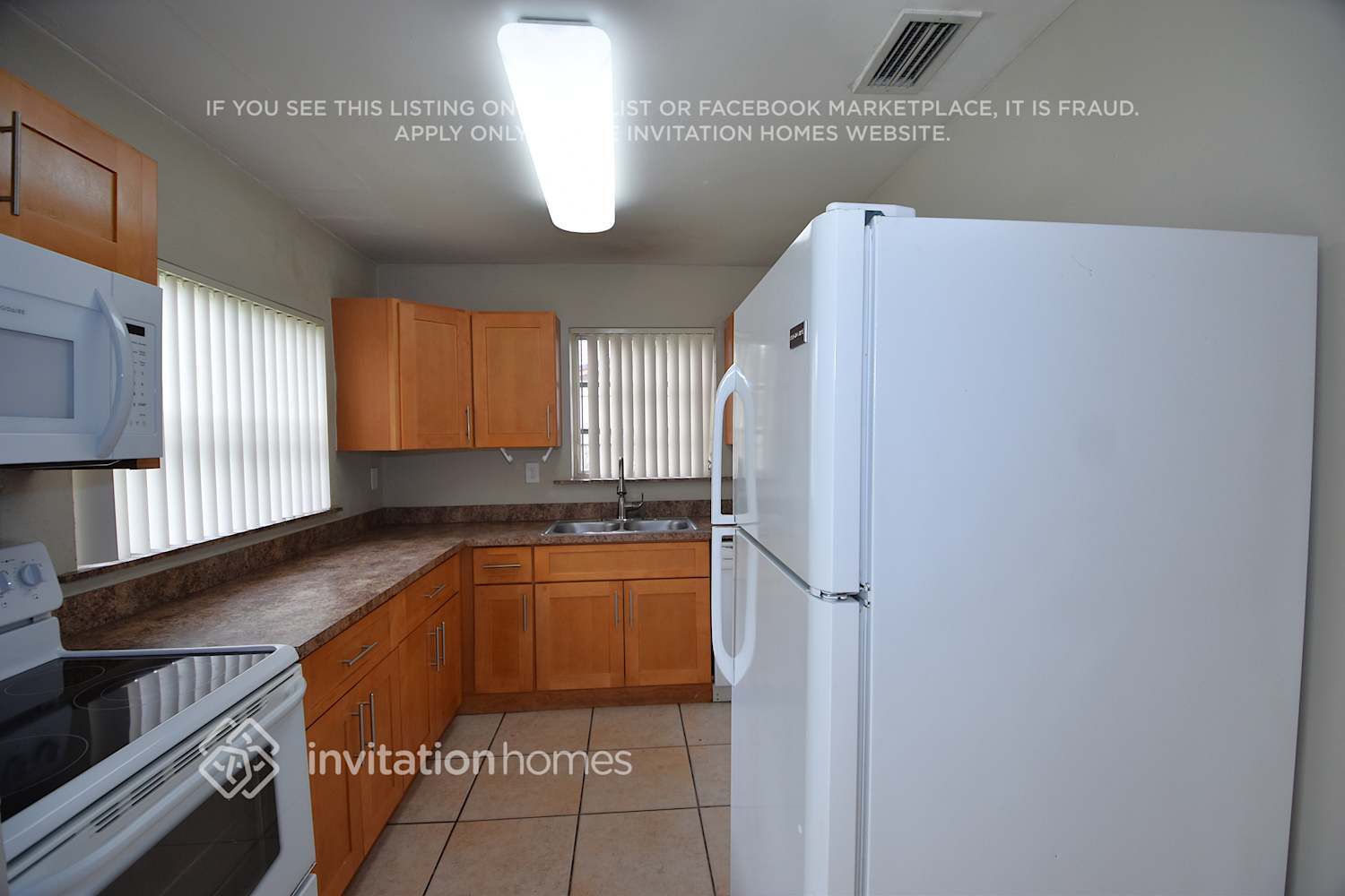 Building Photo - 10030 SW 85th St