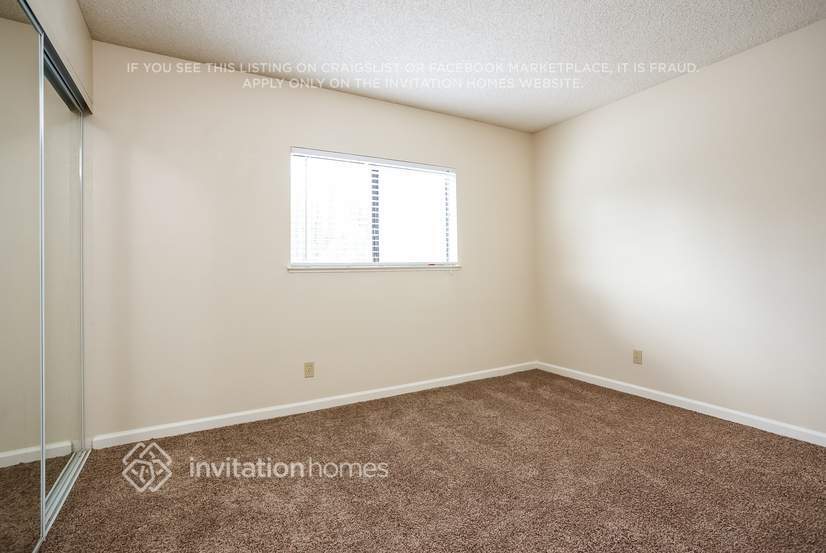Building Photo - 2126 Mendocino Dr