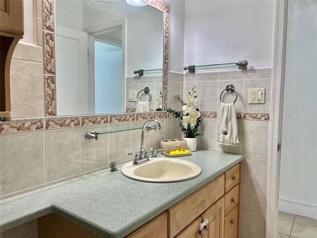 Building Photo - 11104 SW 139th Ct