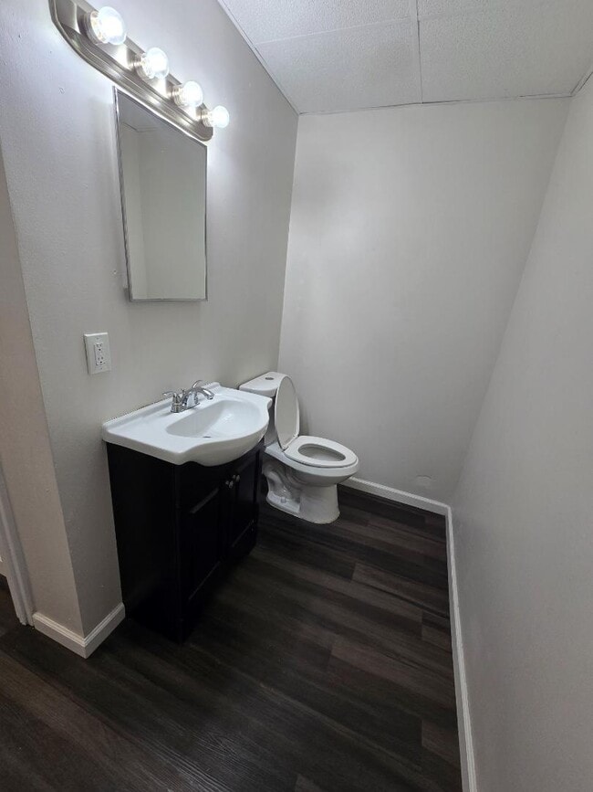 Building Photo - 5301 Alfred Ave