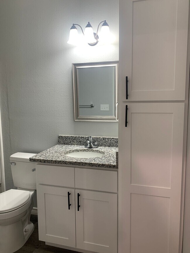 Building Photo - Spring Break Special - Move in NOW!!! and stay one month free