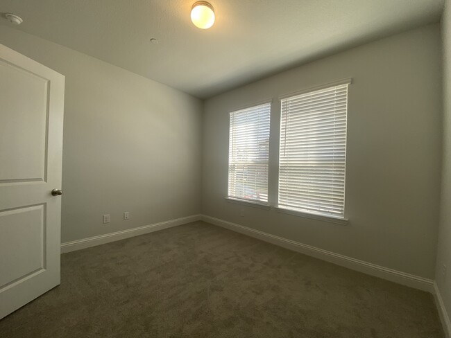 3rd Bedroom - 5509 Crosby Dr