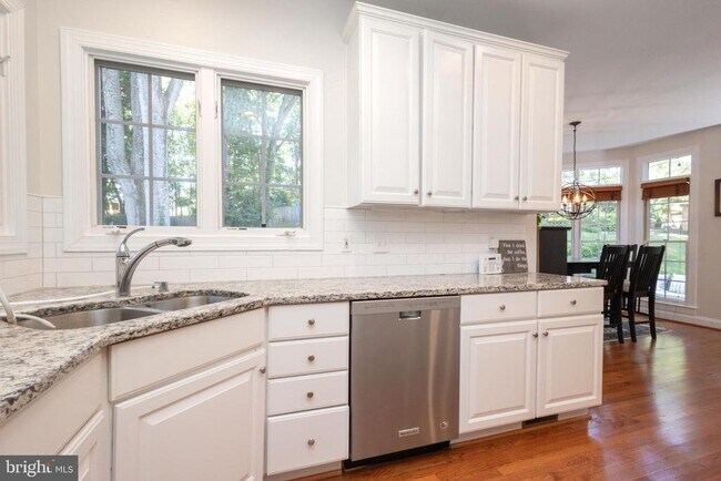 Building Photo - 11629 Forest Hill Ct