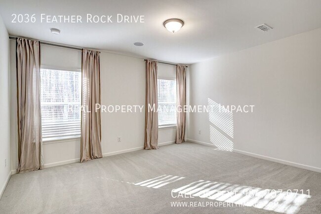 Building Photo - 2036 Feather Rock Dr