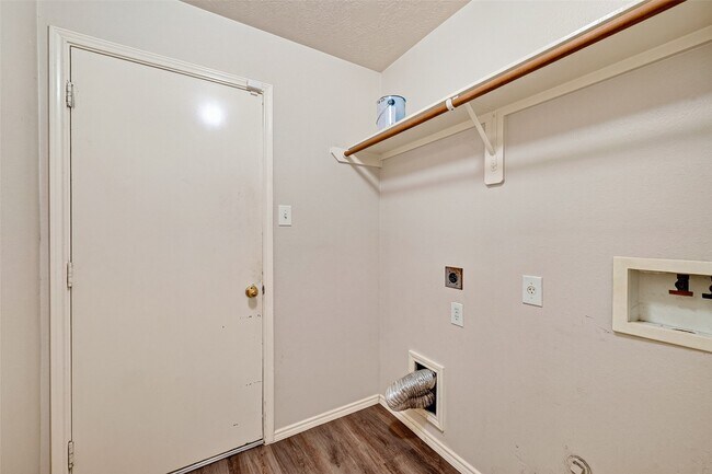 Building Photo - 19119 Yaupon Ranch Dr