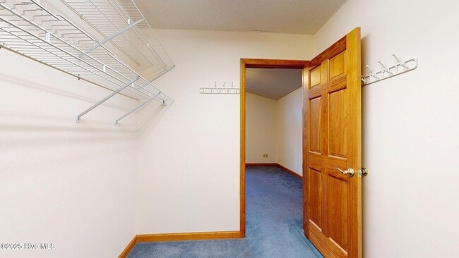 Building Photo - 1236 Rays Bridge Rd