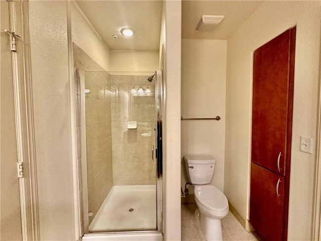 Building Photo - 3445 Stratford Rd NE