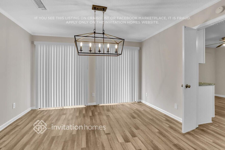 Building Photo - 5388 Golfcrest Cir