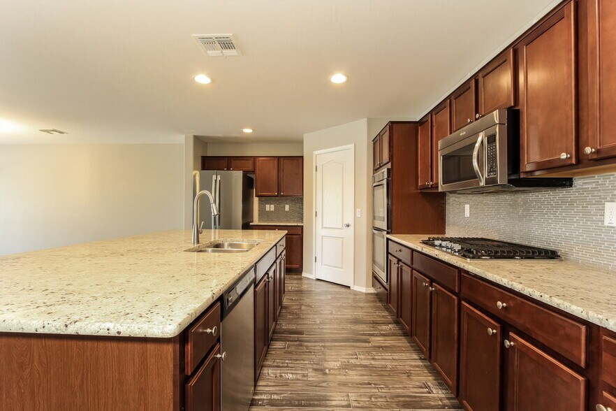 Building Photo - 7529 W St Kateri Dr