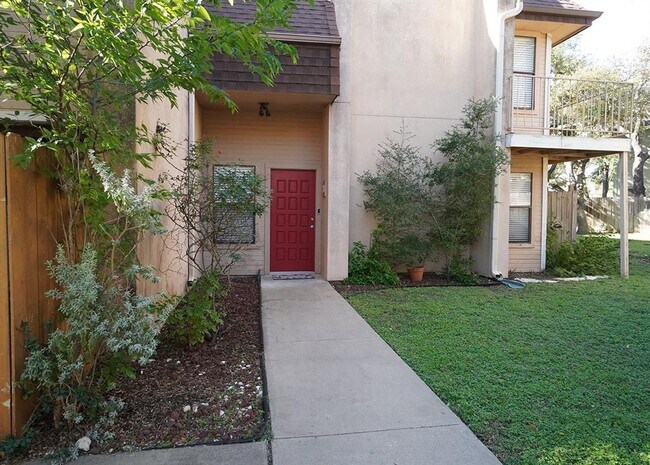Building Photo - 8418 Fathom Cir
