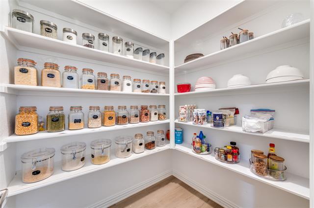 Building Photo - 1707 Emilia Dr