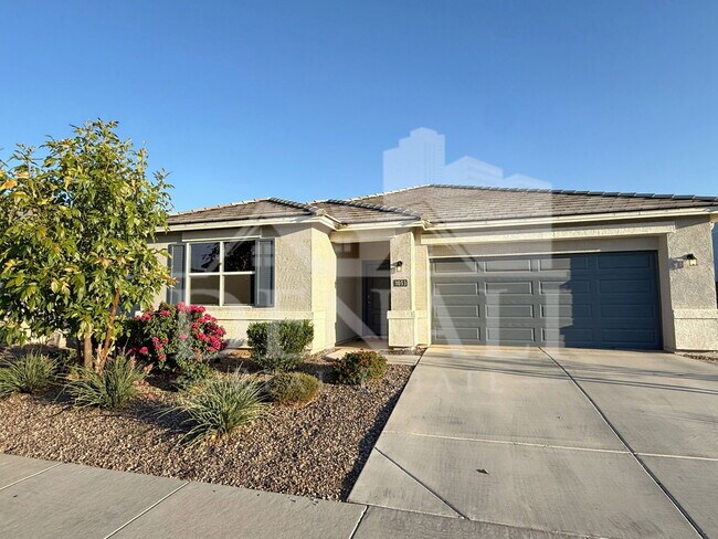 Building Photo - 1053 E Horro Rd