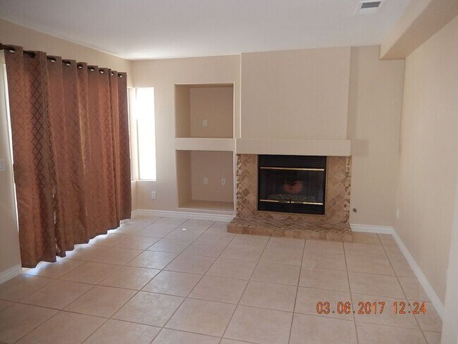 Building Photo - 28720 N Port Ln