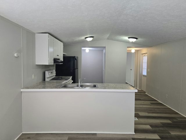 Building Photo - 10830 Leanne Dr