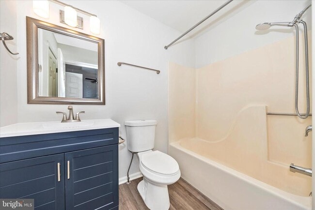 Building Photo - 19 Stonewall Ct