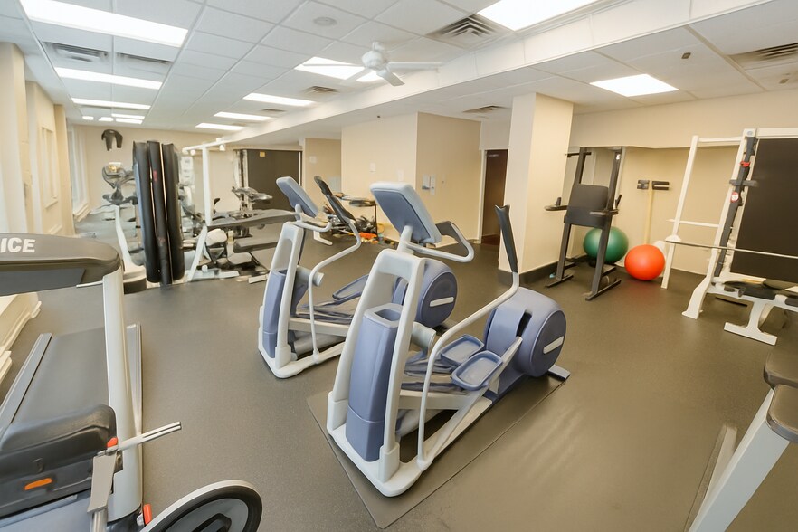 Building Photo - 4808 Moorland Ln