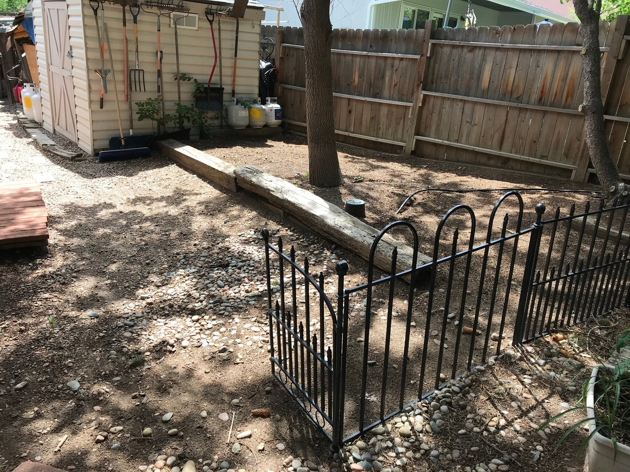 Private yard with sprinkler - 638 Gilcrest Rd