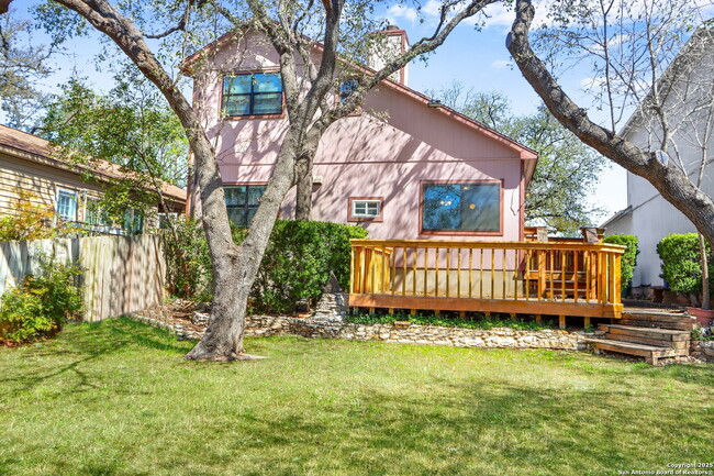 Building Photo - "Charming 4-Bed Retreat with Scenic Views ...