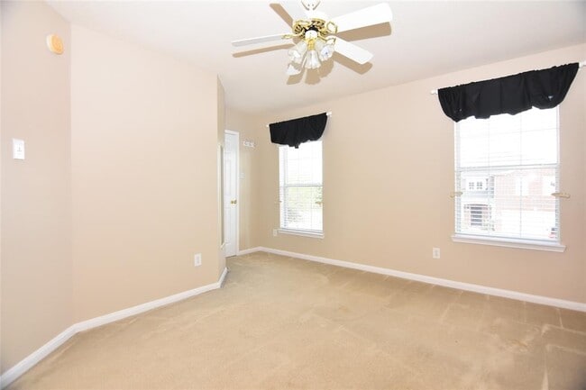 Building Photo - 9619 Babbling Spring Ct