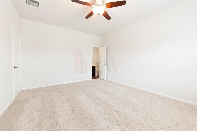 Building Photo - 2906 Orchid Ranch Dr