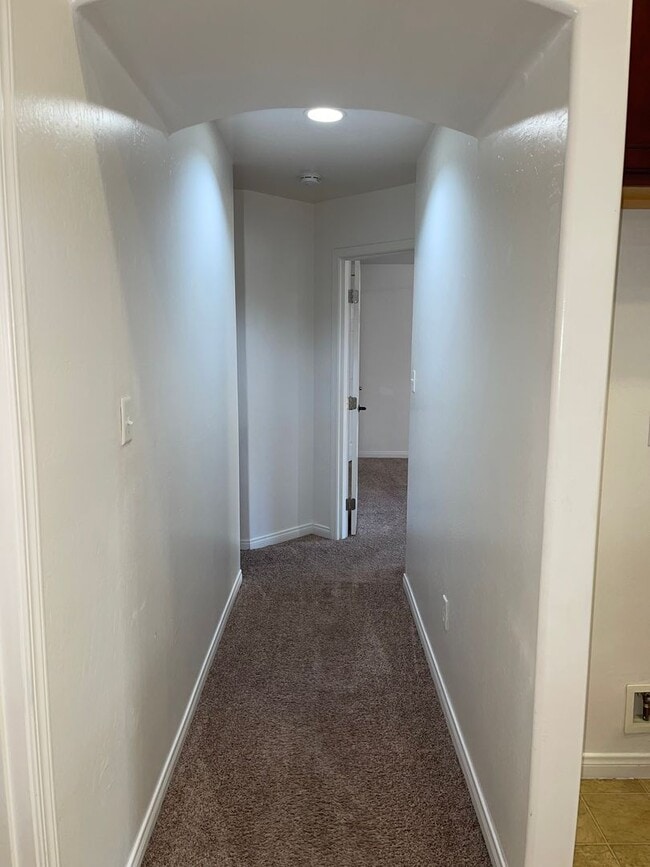 Building Photo - Beautiful 3 bed 2 bath Home in Rosedale!