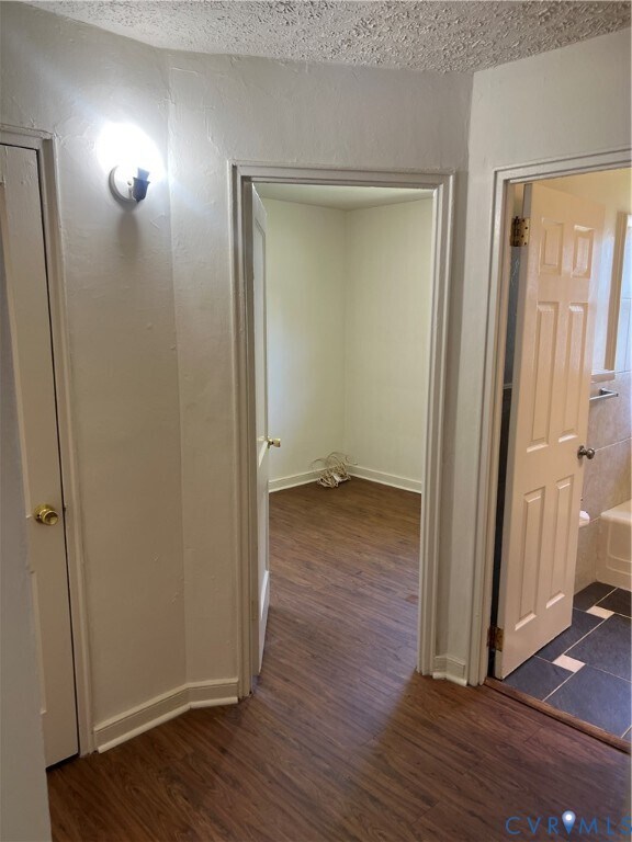 Building Photo - 601 Monticello Dr