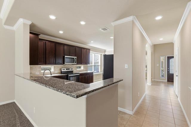 Building Photo - 16604 White Rock Blvd