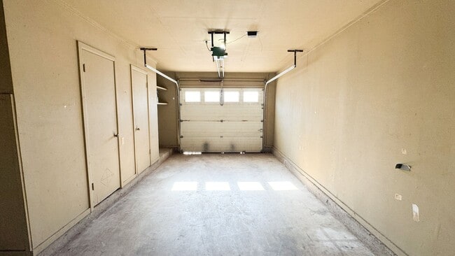 Building Photo - 3034 57th St