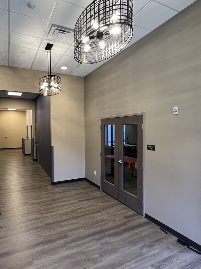 Building Photo - Clairton Inn Apartments