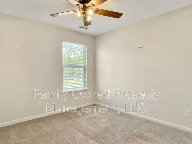 Building Photo - 146 Sweet Cherry Ln