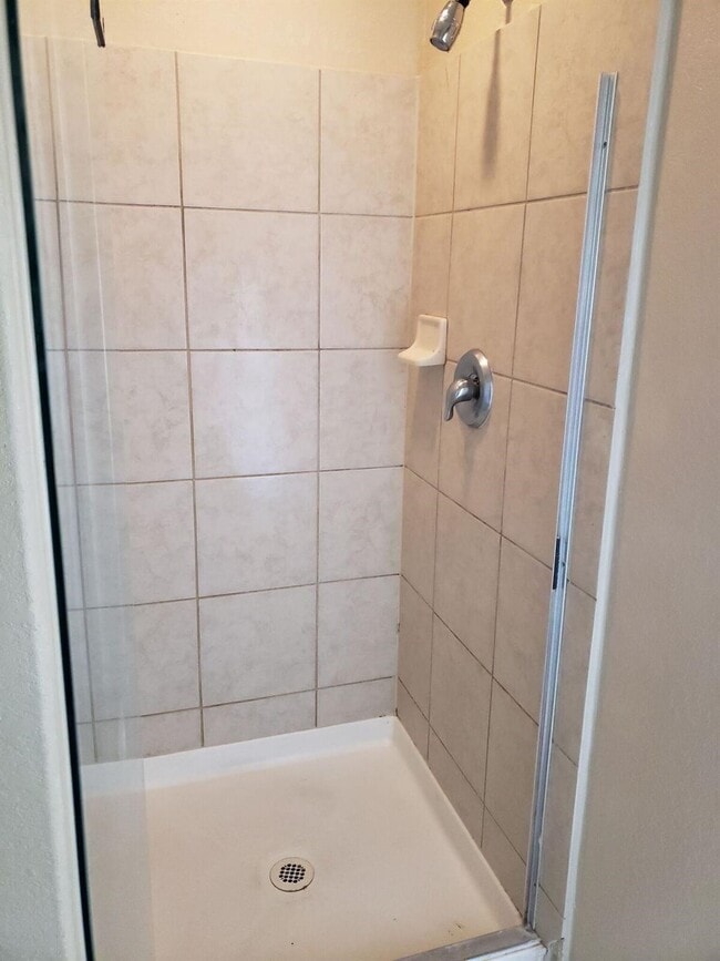 Building Photo - 15810 Sheldon Ridge Way