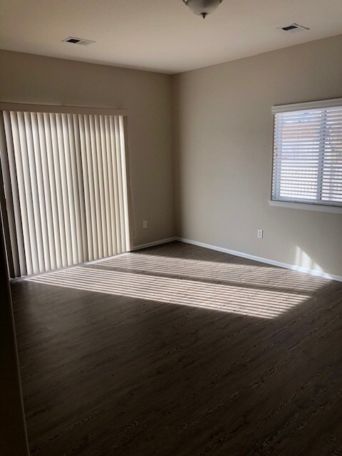 Building Photo - Charming 3 beds 2.5 baths in Firestone