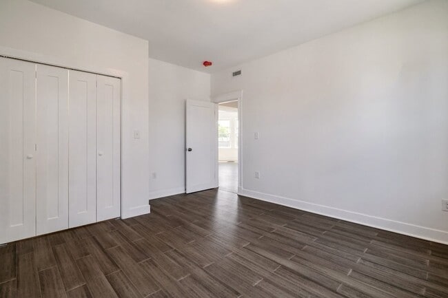 Building Photo - 82 Ballou Ave