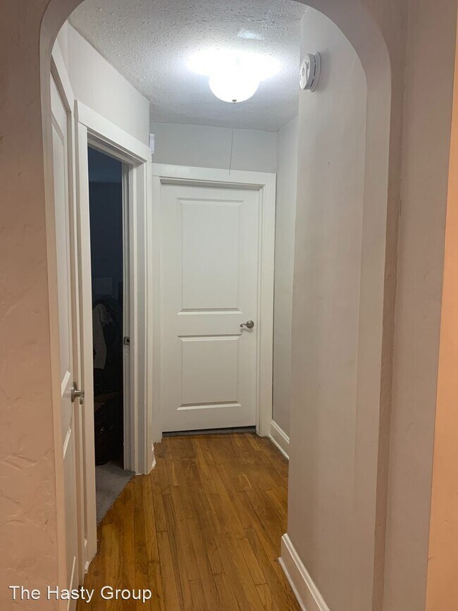 Building Photo - 2 br, 1 bath House - 4236 Holly, Unit A