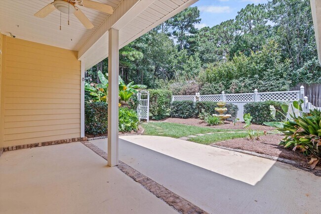 Building Photo - GREAT COMMUTE IN SPANISH FORT ESTATES