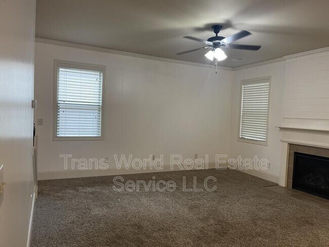 Building Photo - 765 Westmoreland Ln NE