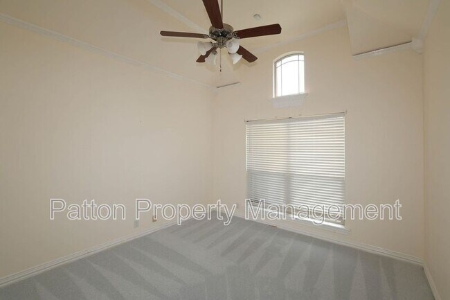 Building Photo - 6802 Thunder Rd