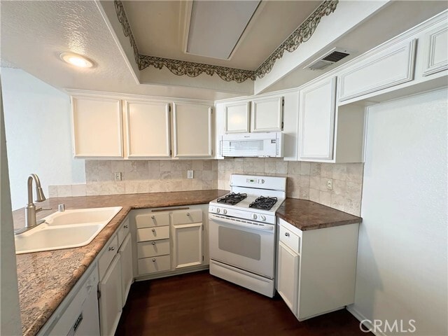 Building Photo - 6936 Laguna Pl