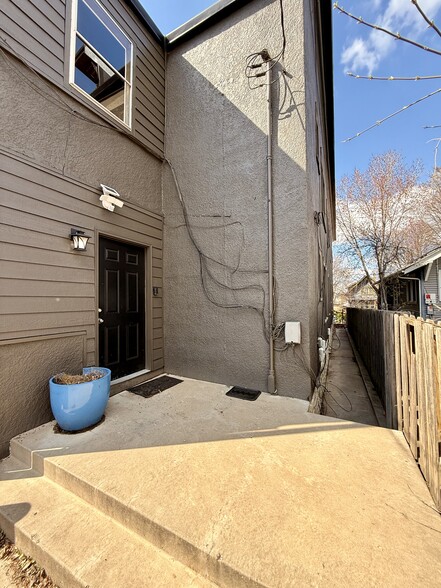 Building Photo - 1528 Iglehart AVe