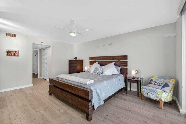 Building Photo - 3150 N Hwy A1A