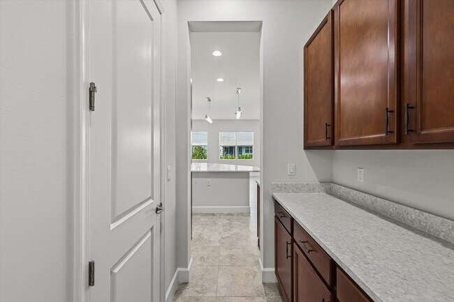 Building Photo - 14971 RedCove Pl