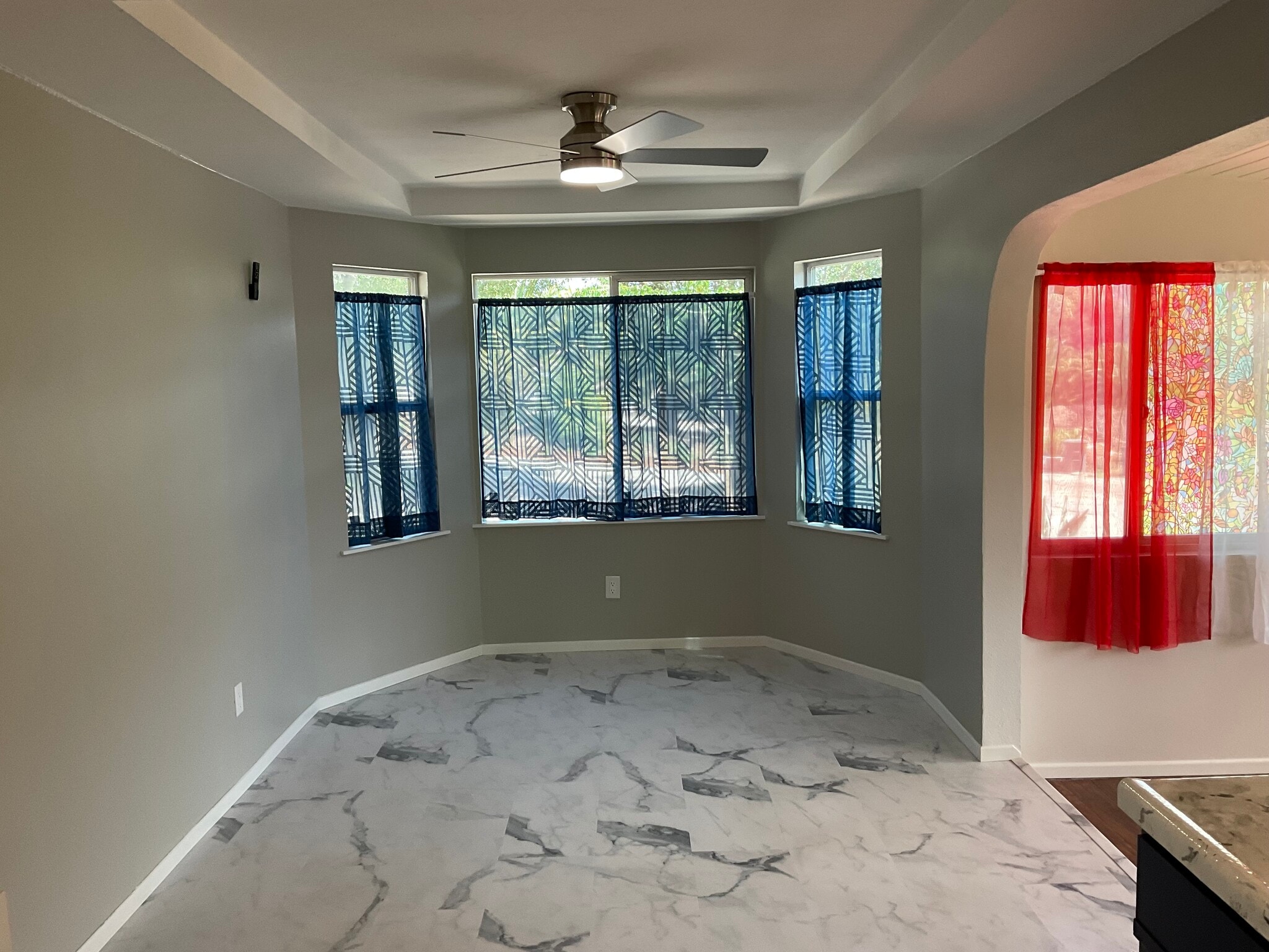 Dining area - 22947 San Vicente Rd