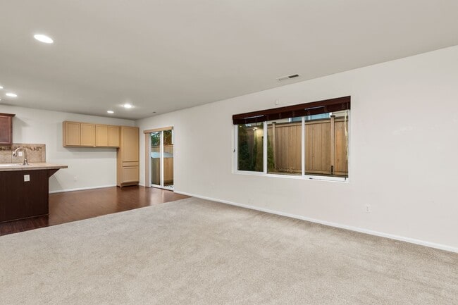 Building Photo - 4Bd Lake Stevens House