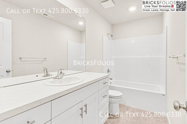 Building Photo - 4237 Pronghorn Pl