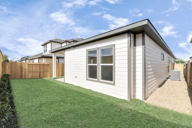 Building Photo - 4352 Avron Dr