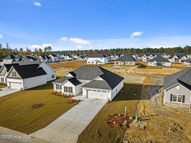 Building Photo - 51 N Ardsley Ln