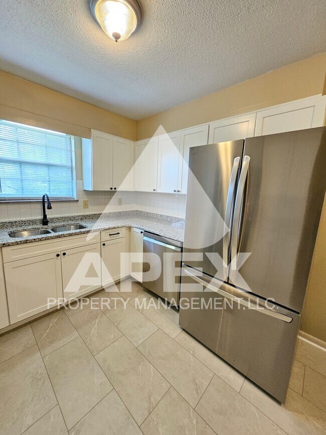 Building Photo - 7324 Deane Hill Dr