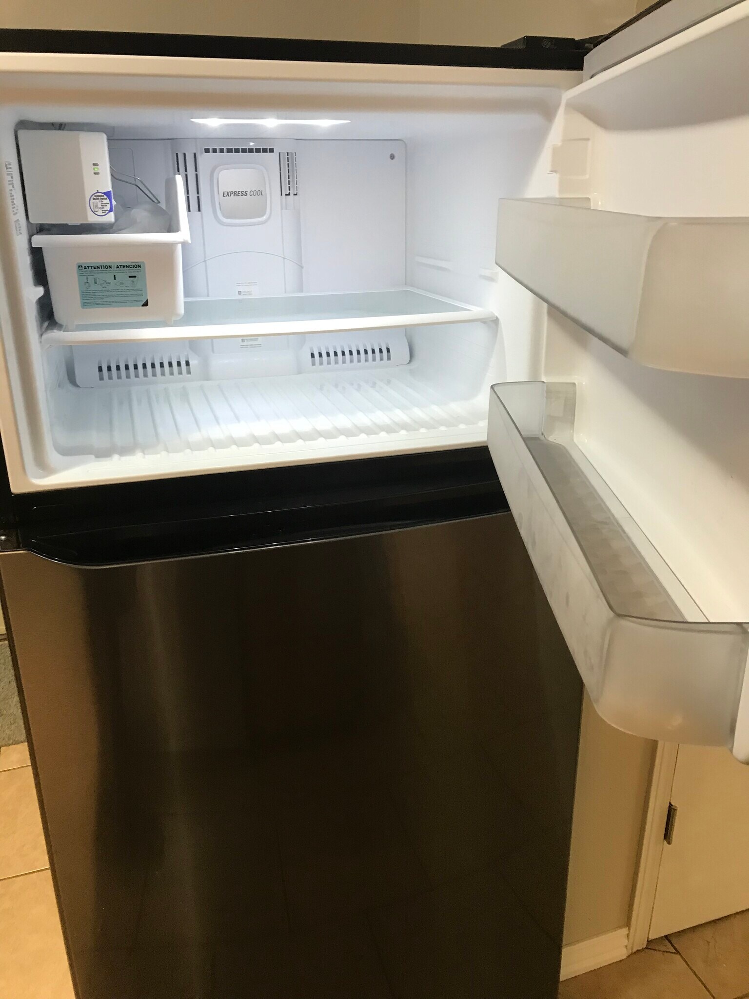 Icemaker - 1382 N Dawn Dr
